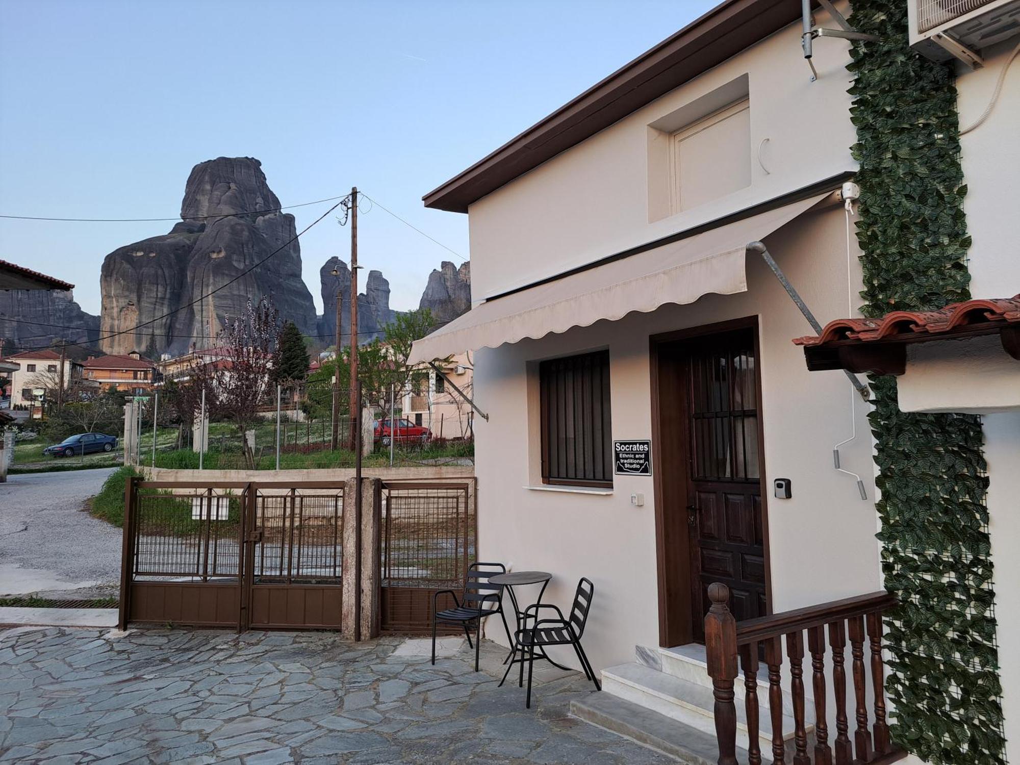 Appartement Socrates Ethnic And Traditional *