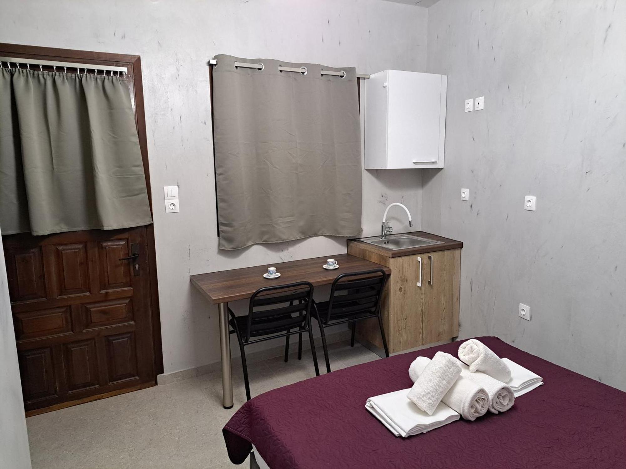 Socrates Ethnic And Traditional Appartement *